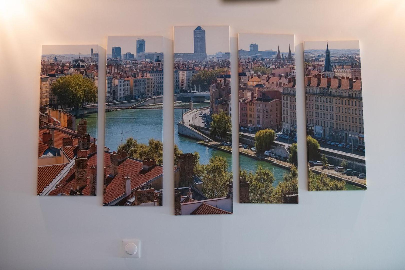 Soyeux - Superbe Canut Quai De Saone Lyon Exterior foto